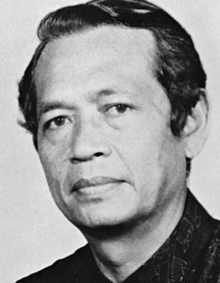 haji zakaira|Mochtar Lubis.